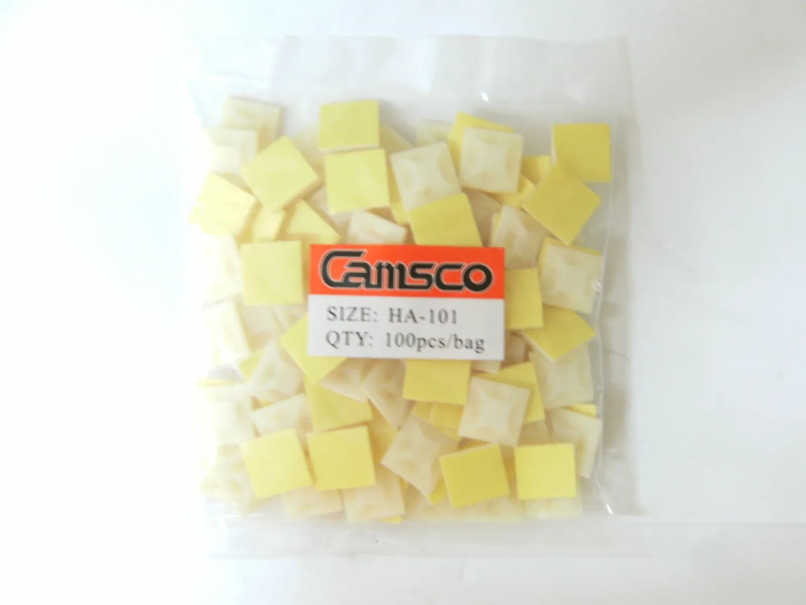 BASE PLASTICA ADHESIVA HA-101 (P/CIEN)