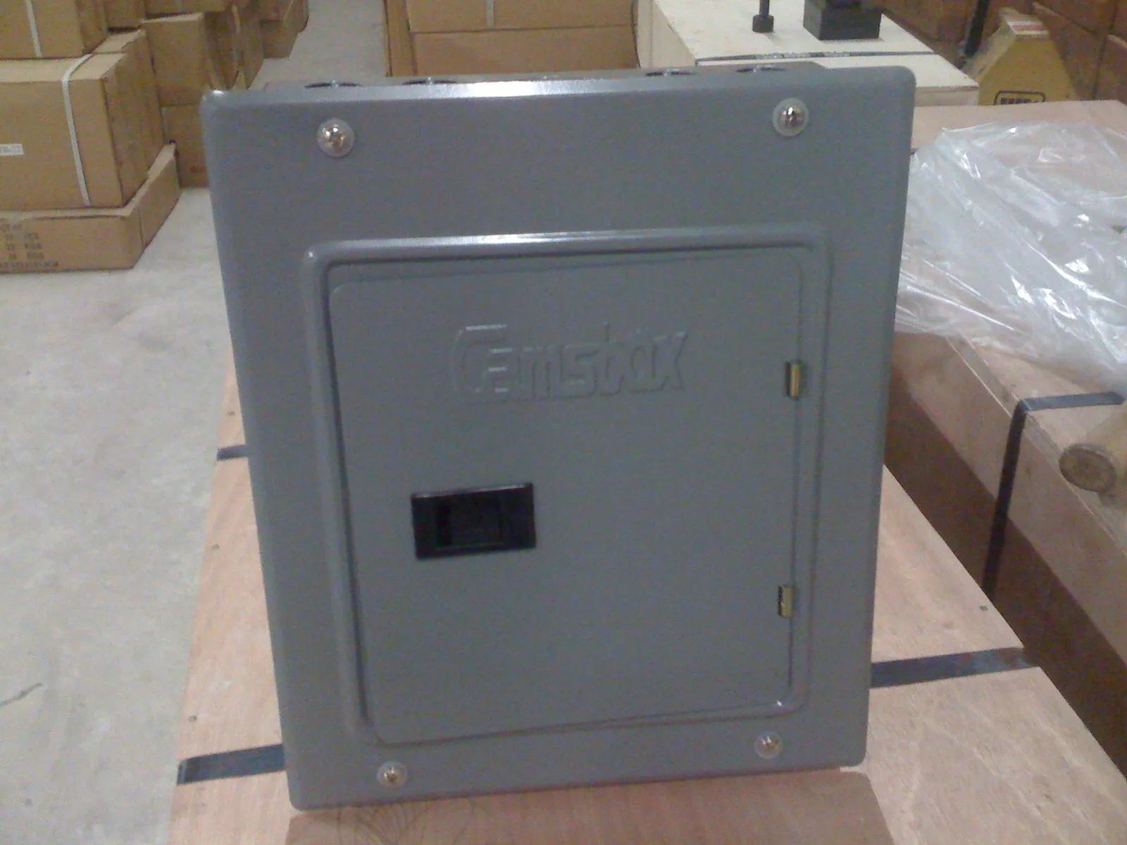 TABLERO 8 CIRC C/PUERTA DB-08-112F