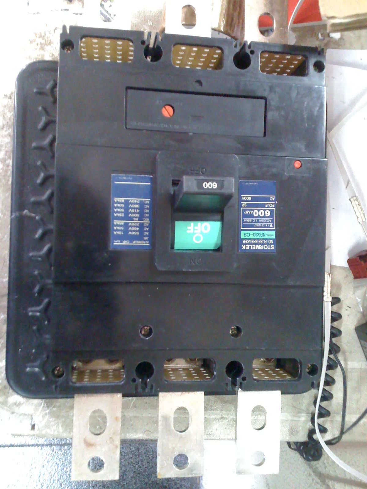 BREAKER NF-630CS 3X600A