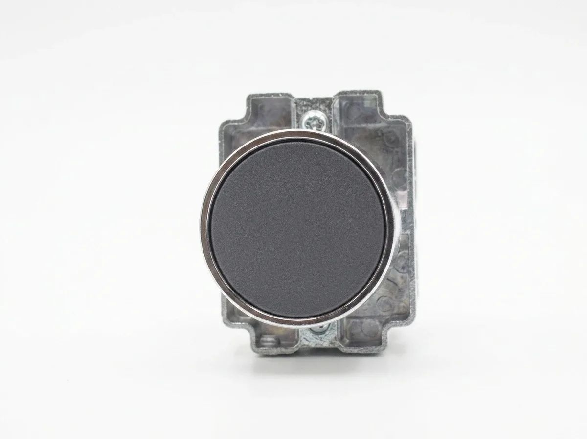 PULSADOR METALICO XB2-BA21 NEGRO 22mm