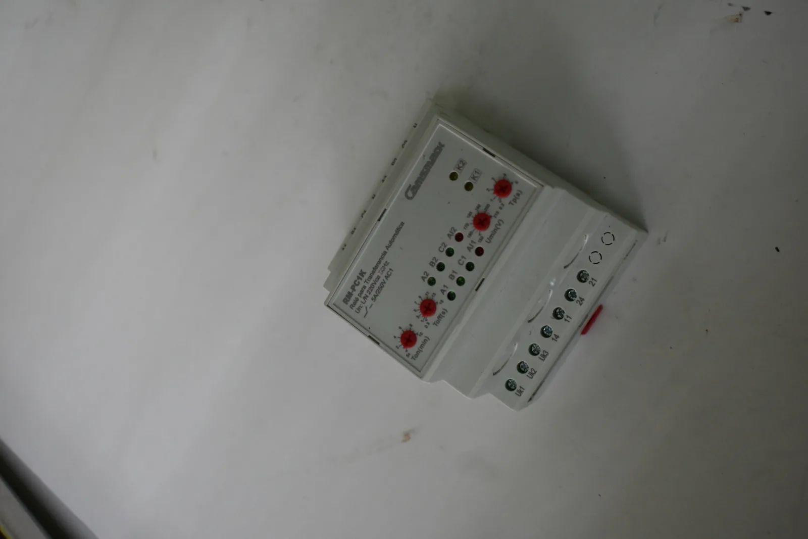 RELE DE TRANSFERENCIA 220V RM-PC1K
