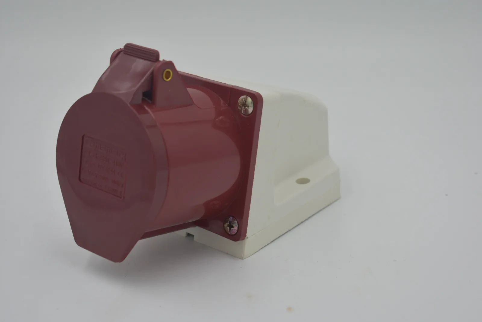 TOMA D/EXTENSION MOD 214 16A 3P/4L