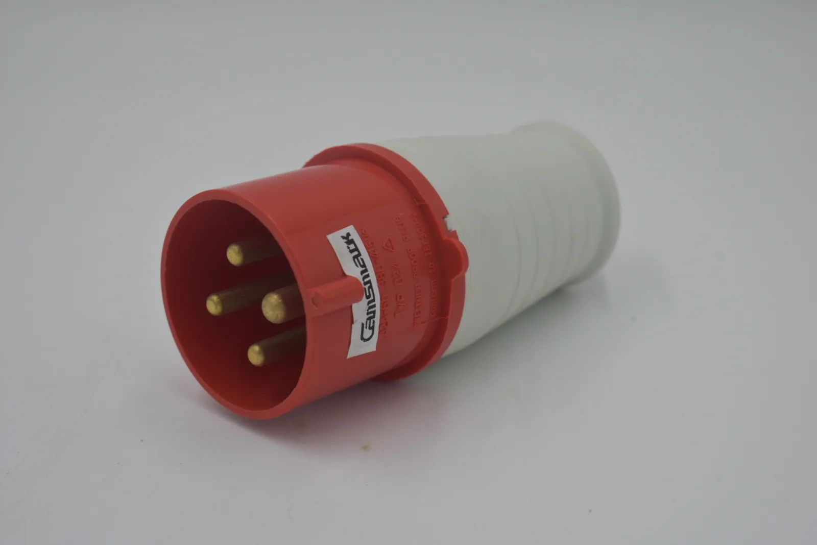 TOMA MACHO    MOD 024 32A 3P/4L