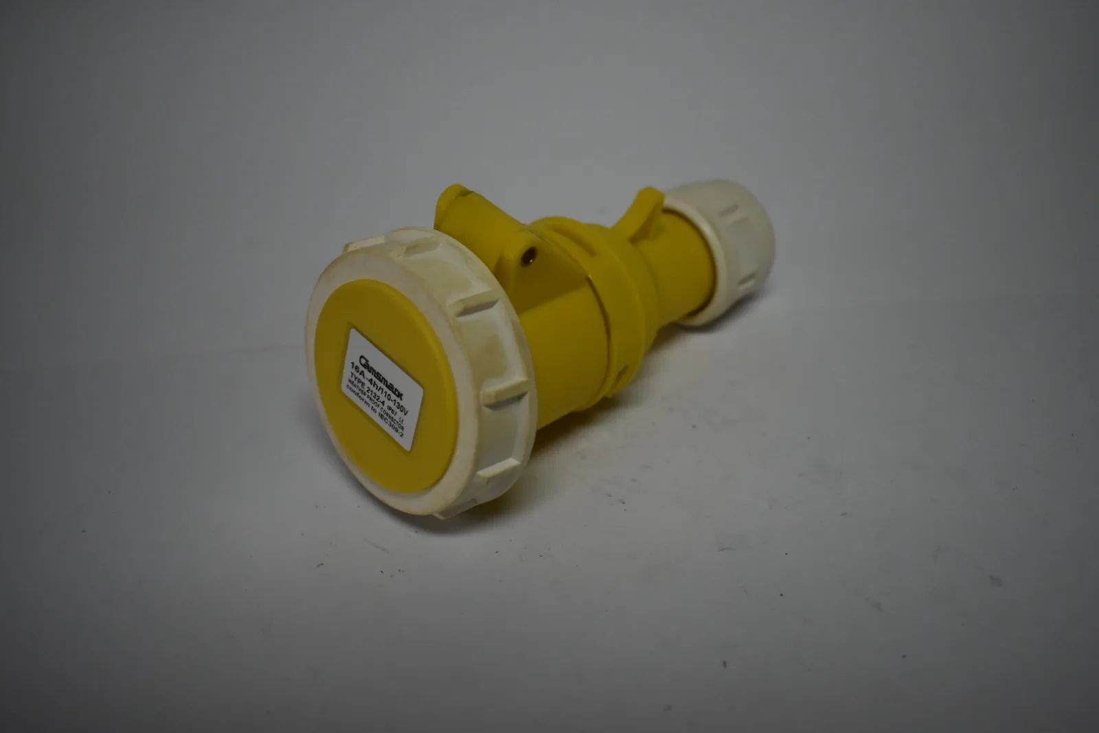 TOMA EXTEN AMARILL 2132-4 16A 2P/3L IP67