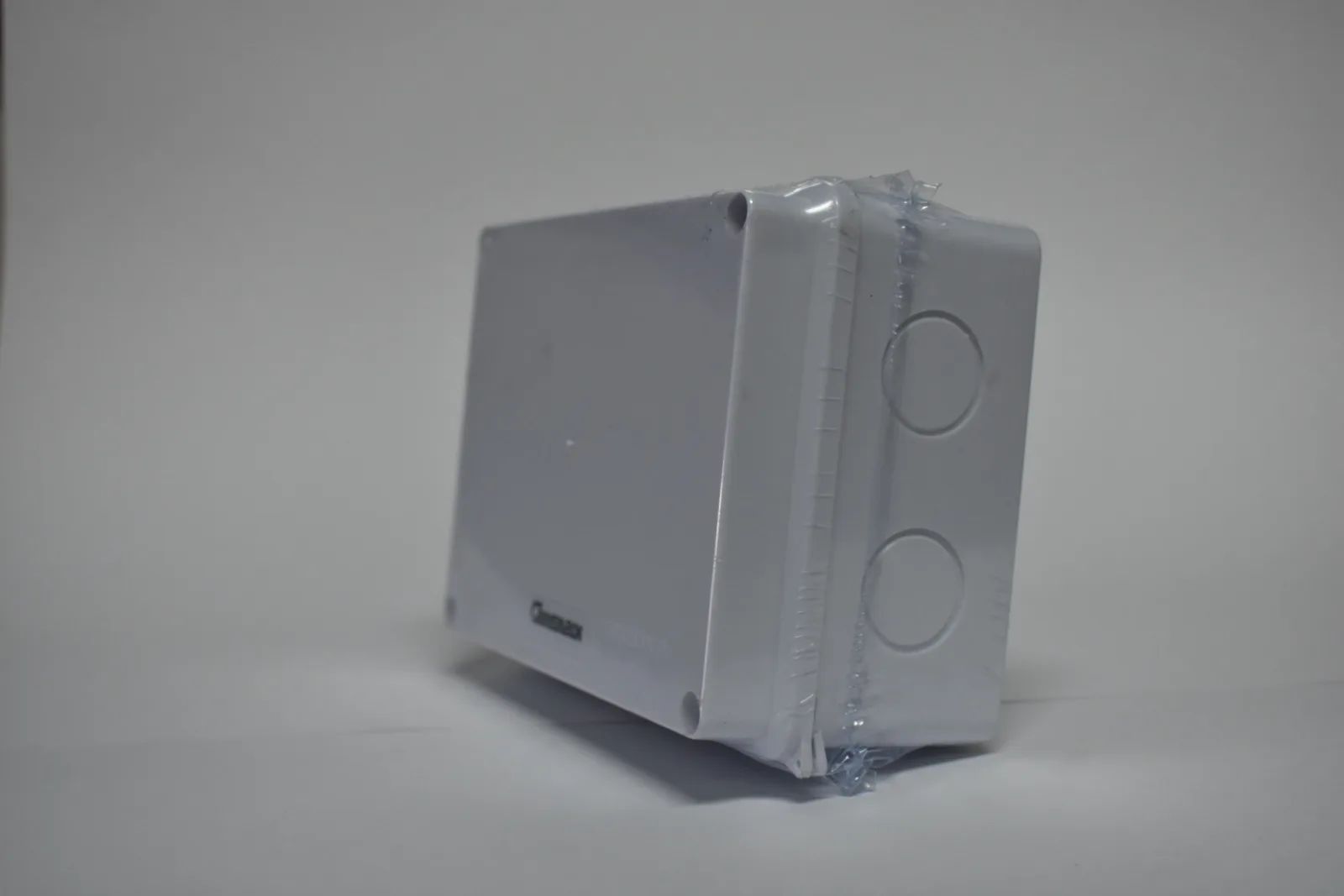 CAJA PASO PLAST/VC2 S/SLEEVE 150X150X70